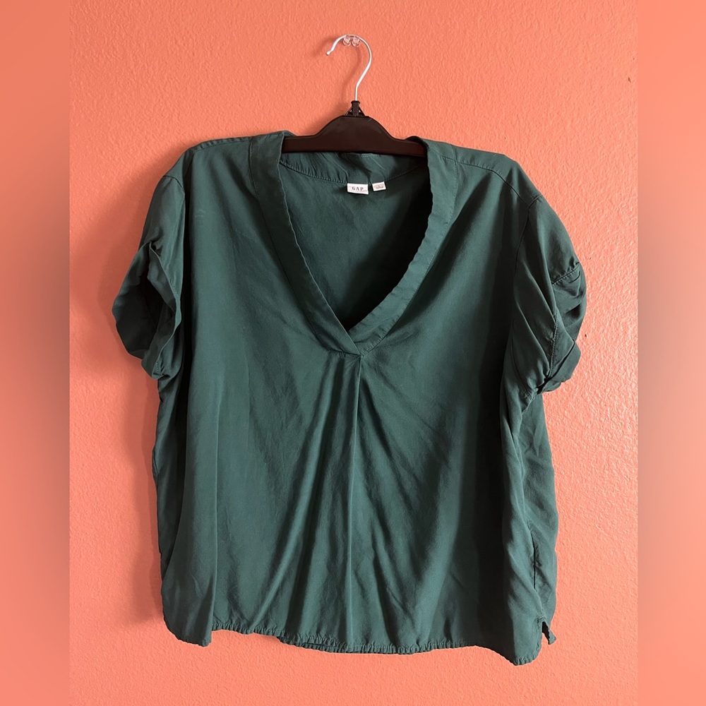 Gap dark green blouse